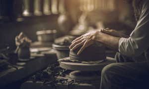 What is Japanese ceramic art?