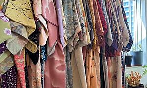 Rental Kimono Shop "Ume Luv (梅らぶ)"