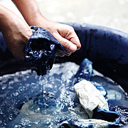 Dyeing cloth